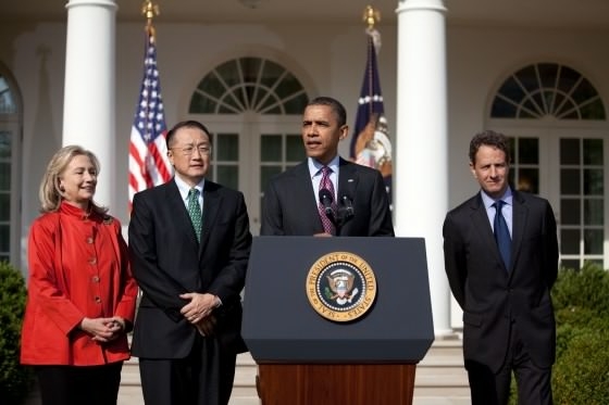 김용을 세계은행 총재 후보로 지명한 미국 오바마 대통령