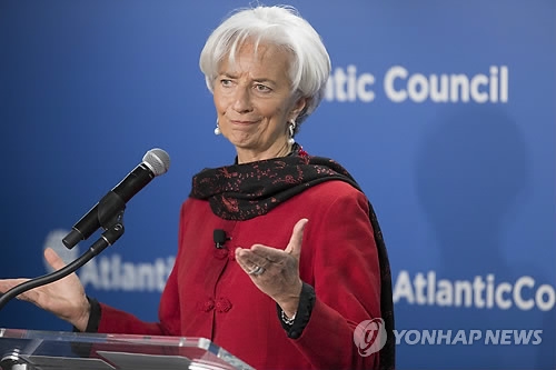  크리스틴 라가르드 국제통화기금(IMF) 총재가 9일(현지시간) 미국 워싱턴DC에서 열린 대서양위원회에 참석해 연설하고 있다.