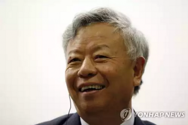 진뤼친 AIIB 초대 총재 