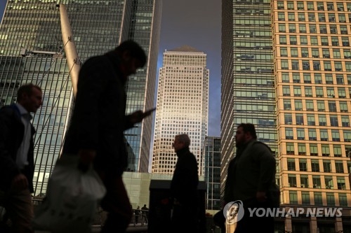 영국 런던의 금융 중심지 카나리워프(자료사진) [로이터=연합뉴스