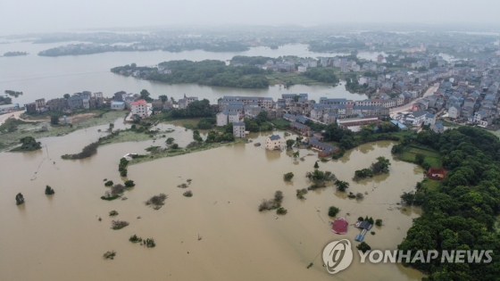 중국 홍수로 잠긴 포양후 일대