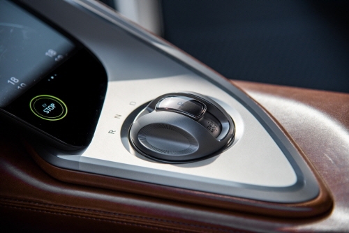 제네시스는 31일 전기차 기반의 GT(Gran Turismo) 콘셉트카 ‘제네시스 엑스’를 온라인으로 공개했다. 현대자동차 현대차