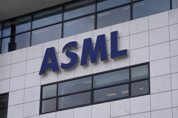  ASML