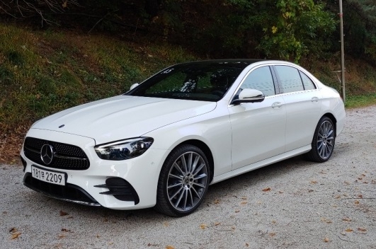 
​​▲​E클래스 350 4MATIC AMG 라인<사진=재경일보 박성민 기자>
