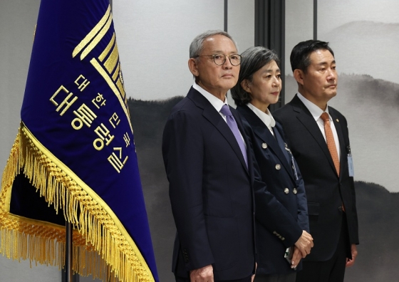 유인촌 문화체육관광부 장관 후보자(왼쪽부터), 김행 여성가족부 장관 후보자, 신원식 국방부 장관 후보자