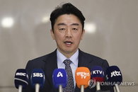 60조 캐나다 잠수함 수주전 막판 총력전…강훈식 비서실장 특사 파견 검토