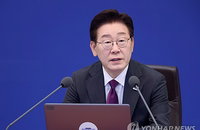 이재명 대통령 국정 지지율 64%로 상승, 경제·민생 성과가 지지층 결집 주도