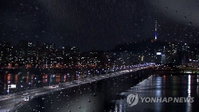 빗길 야간 '스텔스 차선' 퇴출한다…정부, 노면표시 시인성 기준 전격 강화