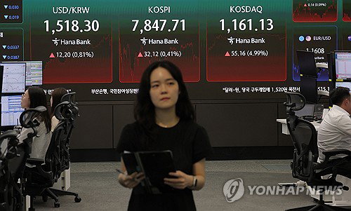 원/달러 환율 1,517원 돌파하며 연고점 육박... 당국 
