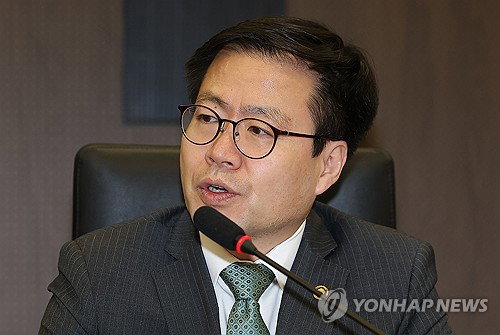 공급망 위기 속 실용적 지역주의 천명한 한국, 한미중 통상 수뇌부와 12회 연쇄 회담