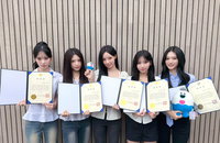 거제시, 5인조 걸그룹 리센느 홍보대사 위촉…‘거제야호’ 밈 활용한 디지털 행정 혁신