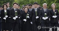 이재명 대통령, 노무현 17주기 추도식 참석… "국민주권정부가 못다 이룬 꿈 완수할 것"