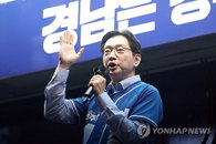 김경수, 경남 중장년 1인 가구 겨냥 '외로움담당관' 신설 및 최장 20년 주거 지원 공약 발표