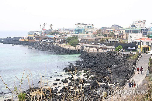 제주 산지에 300mm 폭우 쏟아진다&hellip; 밤부터 초속 25m 강풍특보 비상