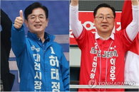 대전시장 선거 8일 전, '예산 협의체' 허태정 vs '박근혜 신의' 이장우 격돌
