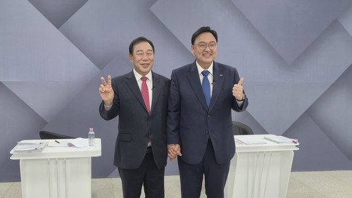 '관습헌법' 판결 재점화된 세종시장 선거... 조상호&middot;최민호 헌재 권위 두고 정면충돌