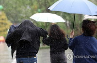 제주 산지 250mm 호우와 시속 90km 강풍, 고기압 정체로 비구름 전국 확산 지연