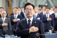 韓 '핵추진 잠수함' 시대 공식 선언…이 대통령, 3천t급 신채호함서 자주국방 의지 천명