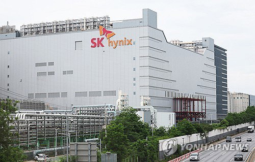SK하이닉스, 시총 1조 달러 시대 개막&hellip; 삼성전자 이어 국내 기업 두 번째 금자탑