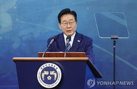 李대통령, 부산서 '해양강국' 도약 선언… "자유항행·열린무역으로 글로벌 패권 확보"
