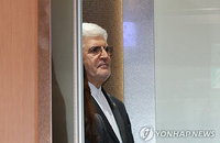 정부, 'HMM 나무호 피격' 주한 이란대사 초치... "증거는 이란 향해" 강력 항의