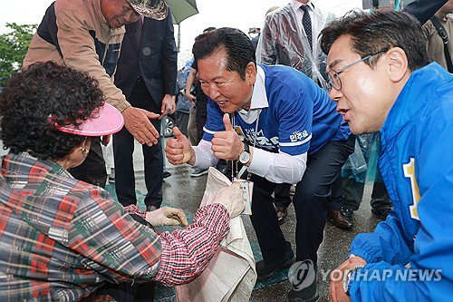 민주당, 사전투표 앞두고 충청&middot;인천 총력전... 정청래 