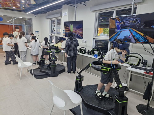 금천구, 첨단 기술 교육 거점 'AI 체험실' 본격 가동... 미래 인재 양성 속도