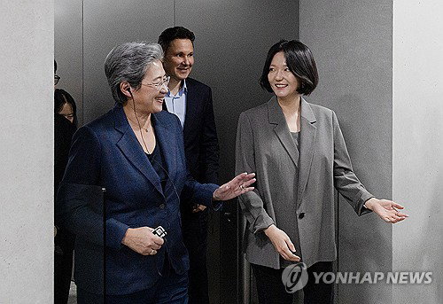 네이버, 콘텐츠 생태계에 1조 원 전격 투입... AI 창작자에 매월 최대 1천만 원 지급