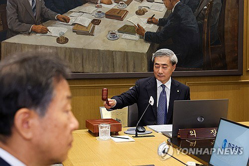 중동발 지정학적 리스크에 물가 비상&hellip;신현송 한은 총재 