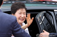 '선거의 여왕' 귀환에 요동치는 강원 민심... 박근혜, 14년 만의 원주 방문으로 김진태 후보 전격 지원