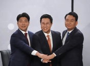 하남갑 보궐선거 사전투표 개시... 이광재·이용 후보 투표 마치고 지지층 결집 총력