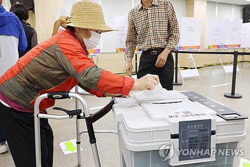 제9회 지방선거 사전투표율 9.25% 기록... 4년 전보다 1.03%p 상승하며 투표 열기 고조