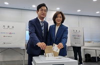 "시정 실패론" 대 "미래 투자론" 정면충돌, 대전시장 사전투표 개시와 함께 여야 총력전