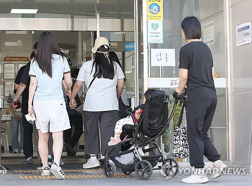 6&middot;3 재보선 사전투표율 24.12% 기록&hellip; 호남권 압도적 투표 열기 속 격전지 희비 교차