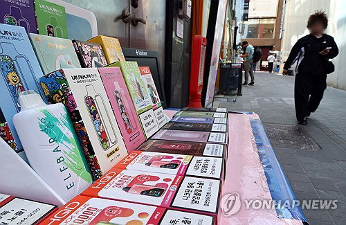 연초 줄어도 전자담배 2배 급증... 금연 대신 '갈아타기'에 가로막힌 금연 정책