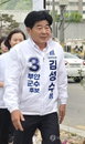 부안군수 선거, '재산 -101억' 진실공방 격화…김성수 후보, 권익현·김종규 후보 연쇄 고발
