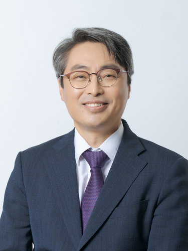 '산업 정책 전문가' 김현철 전 KTR 원장, 중견련 상근부회장 선임... 