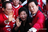 박근혜, 탄핵 9년 만의 정치 행보 전면 재개… 유영하 "단종처럼 명예 복위될 것"