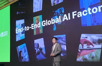 이해진·젠슨 황 'AI 동맹' 전격 선언... 네이버-엔비디아, 글로벌 AI 팩토리 구축 나선다