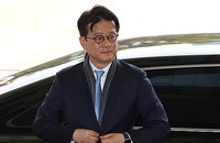 '도이치 수사 무마' 의혹 이창수 전 지검장 소환... 특검, 허위공문서 작성 혐의 정조준