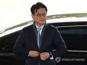'도이치 수사 무마' 의혹 이창수 전 지검장 소환... 특검, 허위공문서 작성 혐의 정조준
