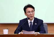 김민석 국무총리 '당권 도전' 사의설 속 국무위원 만찬... 내각 쇄신과 국정 연속성 갈림길