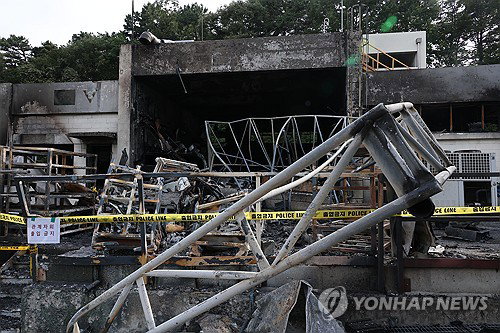K-방산 26조 기업 한화에어로, 7명 사상 폭발…안전책임 임원은 없었다