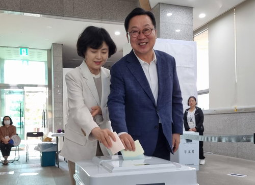 이장우, 6·3 대전 미래 투표…「소중한 한 표」 간곡 호소
