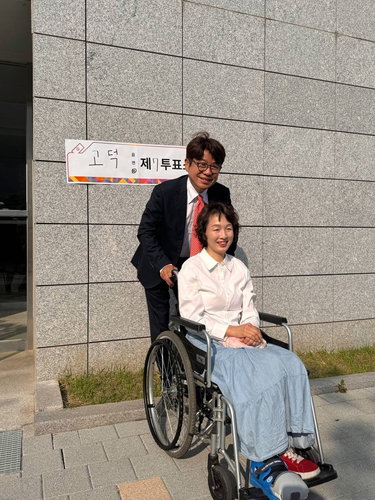 평택을 국회의원 재선거 본투표 개시... 유의동&middot;황교안 등 주요 후보 투표 마치고 민심 확보 총력