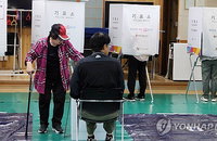 제주 230개 투표소 본투표 개시, 오전 9시 투표율 7.5%로 지난 선거 상회