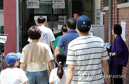 제9회 지방선거 투표율 46.0% 기록... 28년 만에 '역대 최고치' 갈아치웠다