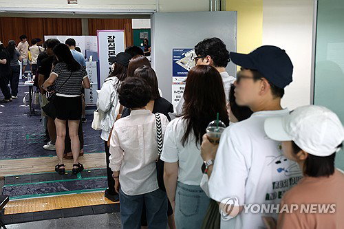 제9회 지방선거 투표율 54.7% 돌파, 4년 전보다 9.3%p 상회하며 최종 60%선 근접