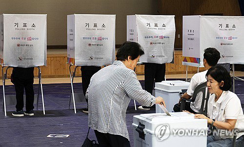 제9회 지방선거 충북 투표소 곳곳서 행정 착오와 소란 발생... 투표용지 중복 교부 등 112 신고 10건 접수