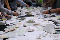 부산 지방선거 투표율 62.1% 기록, 31년 만의 역대 최고치 육박... 북구 보궐선거가 흥행 견인